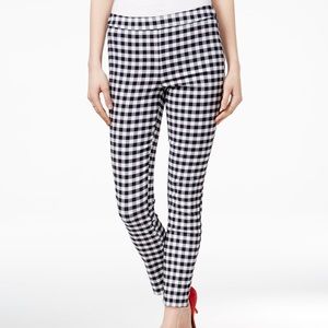 NWOT Maison Jules Skinny Stretch Pants Size XL